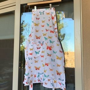 Williams Sonoma 100% cotton Children’s apron with butterflies